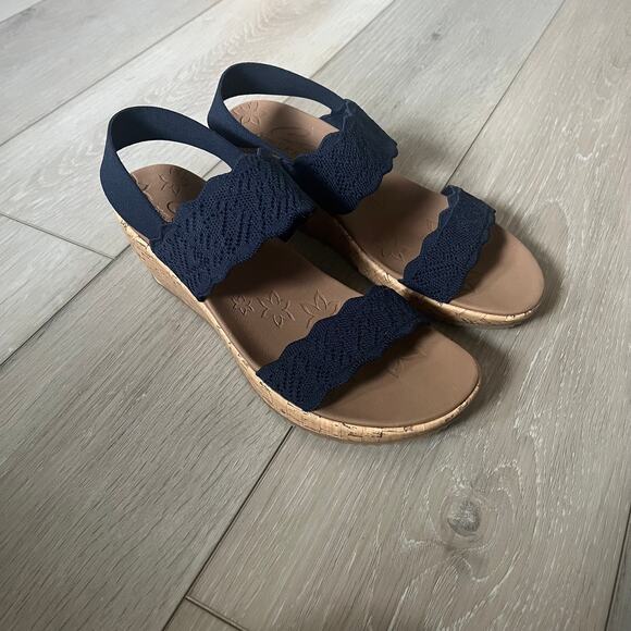 Skechers 'Beverlee' Women's 9 Wedge Comfort Sandal Navy Blue Crochet Strap - Picture 9 of 9